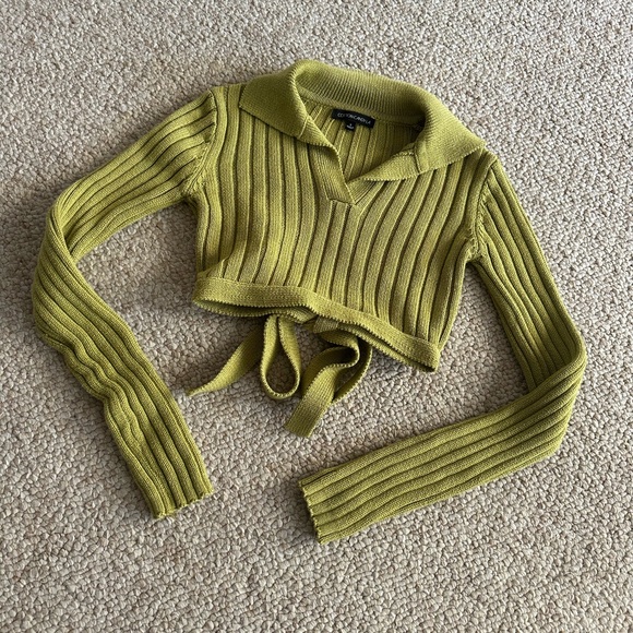 Cotton Candy Sweaters - cotton candy la sweater with an open tie back size small